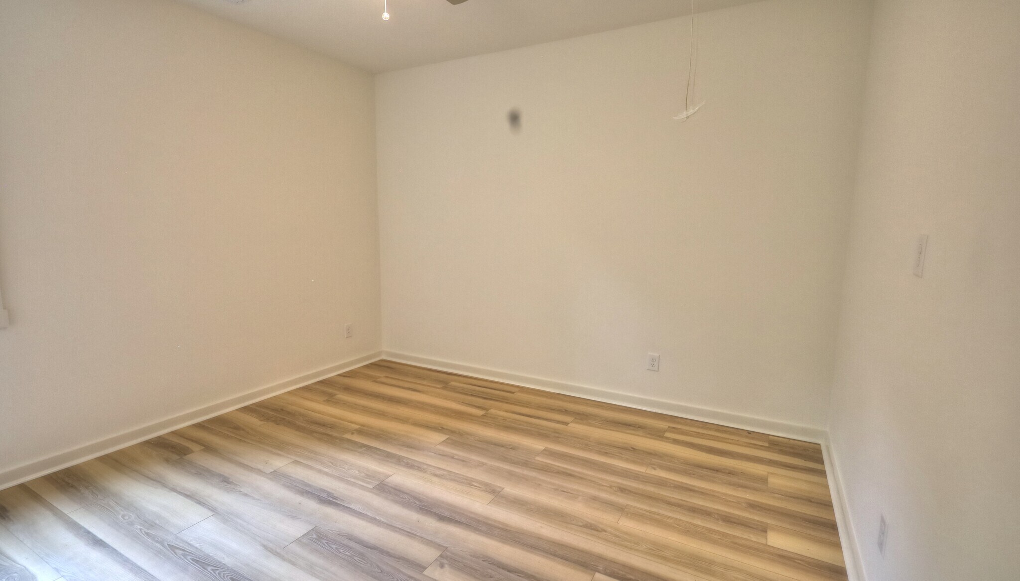 Unit B - 345 W Stewart Ave