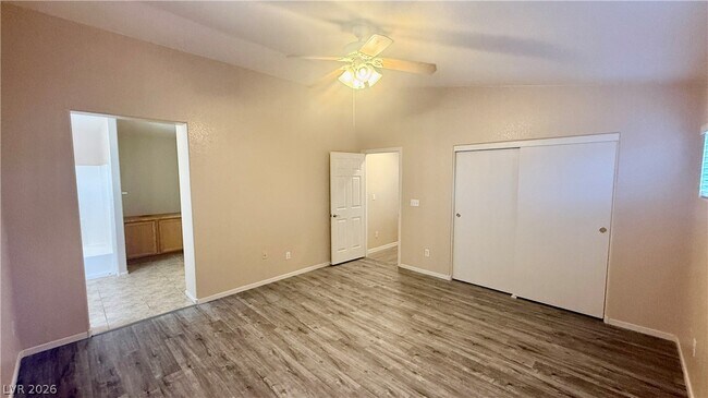 Building Photo - 6044 Salsbury Cove Dr