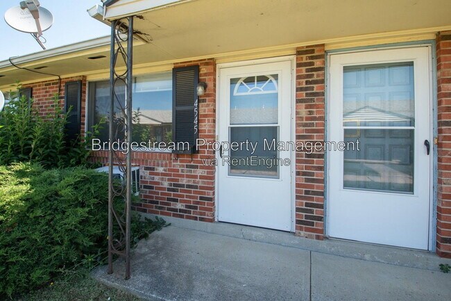 Building Photo - 4545 Wayne Meadows Cir