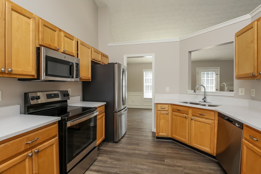 Building Photo - 2435 Cordillo Dr