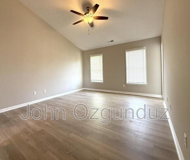 Building Photo - 804 Falling Wind Ct