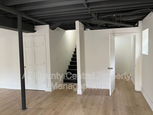 Building Photo - 1424 7th St NW