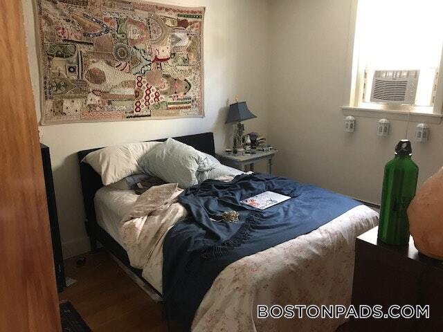 Building Photo - 312 Tappan St