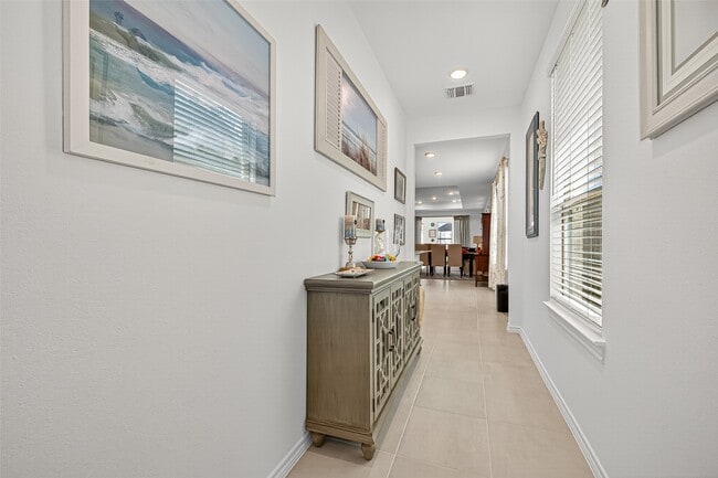 Building Photo - 8047 Prospect Dr
