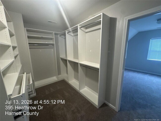 Building Photo - 395 Heathrow Dr