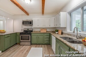 Building Photo - 2626 W Mistletoe Ave