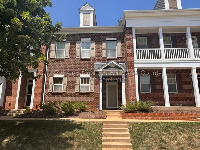 Building Photo - 1365 Regulator St