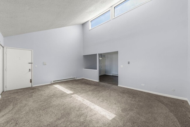 Building Photo - 535 W Lies Rd