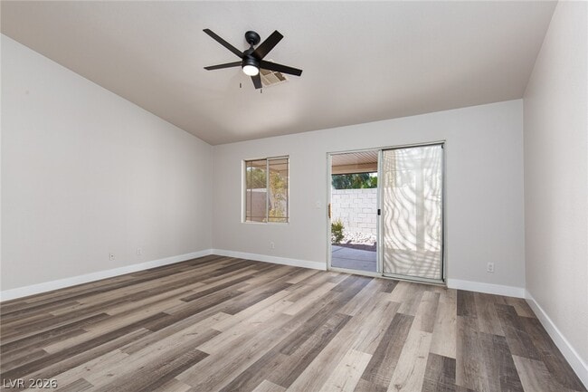 Building Photo - 327 Perry Ellis Dr