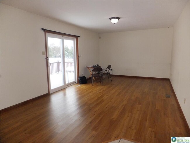 Building Photo - 1207 Kressler Rd