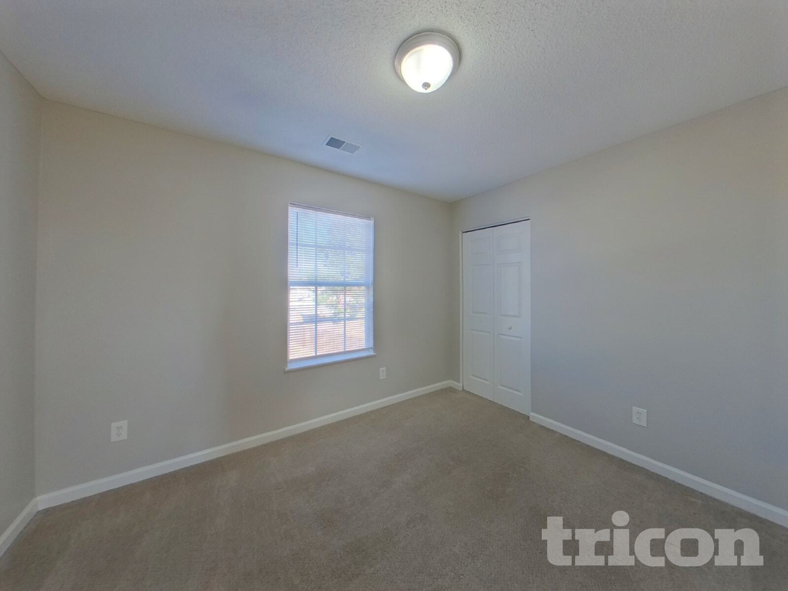 Building Photo - 204 Fox Grove Cir