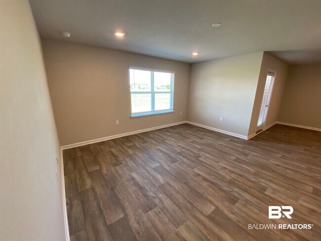 Building Photo - 8018 Irwin Loop