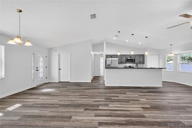 Building Photo - 9913 E St Regis Ct