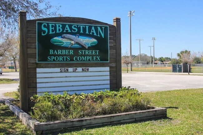 Building Photo - 1489 Whitmore St