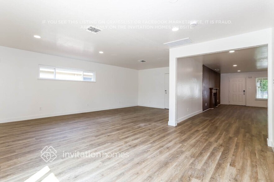 Building Photo - 708 Norwich Ct
