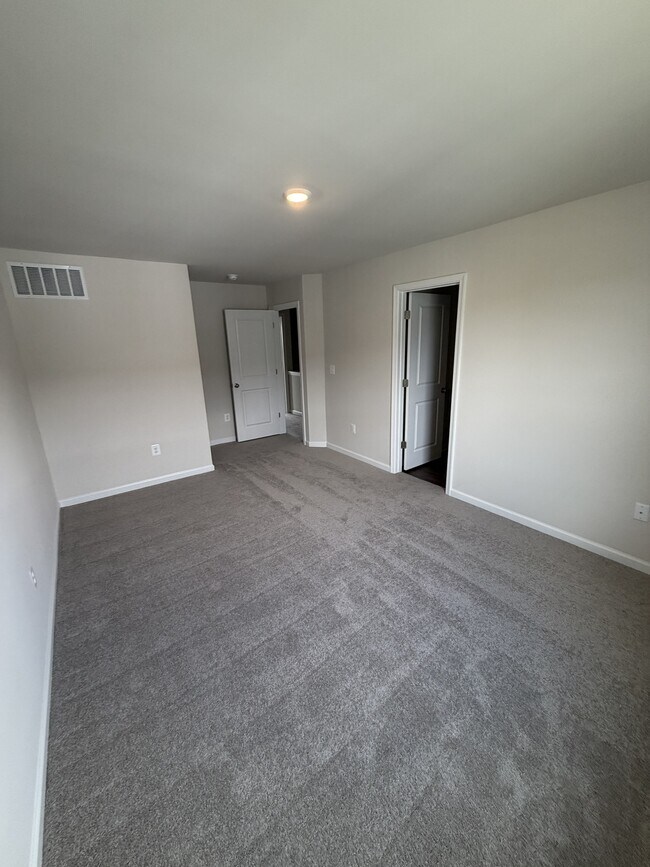 Building Photo - 18 Ironwood Ct