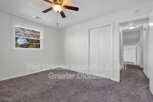 Building Photo - 385 Bonnavale Dr