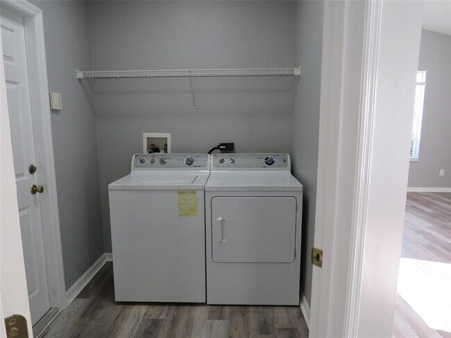 Building Photo - 16625 Palm Spring Dr