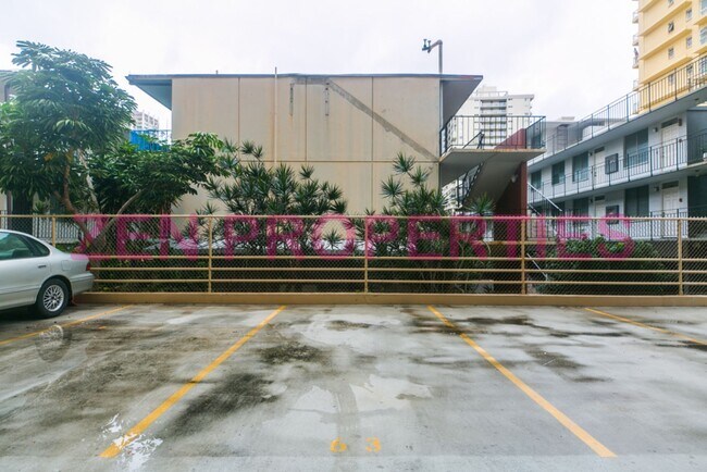 Building Photo - 250 ?Ohua Ave