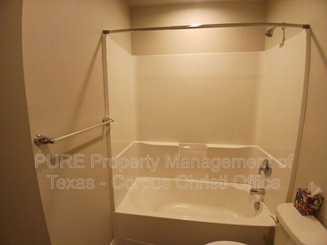 Building Photo - 7610 Rustler Ln