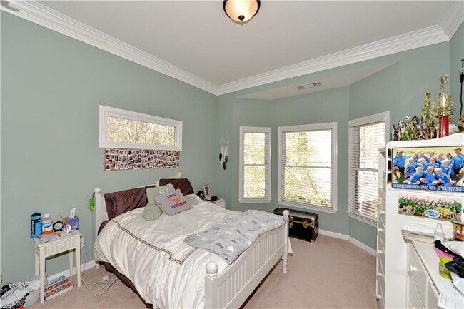 Building Photo - 265 Windsor Gate Cove NE