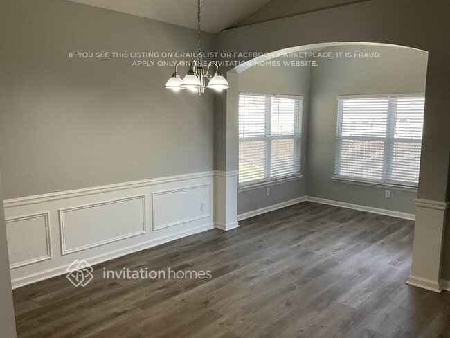 Building Photo - 5058 Manning Dr