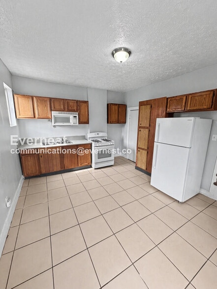 Building Photo - 1393 Cable Ave