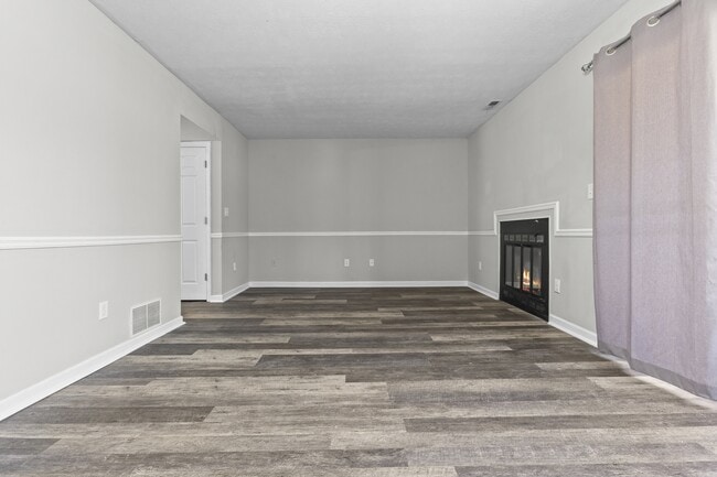 Building Photo - 1658 Foxhaven Dr