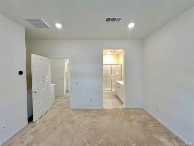 Building Photo - 231 Steely