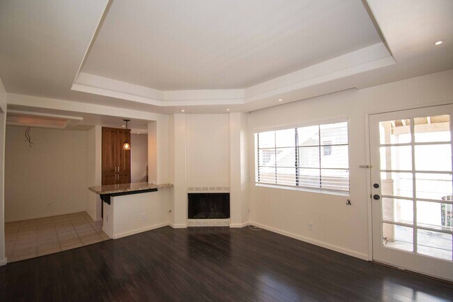 Building Photo - 3744 Pershing Ave
