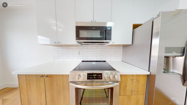 Interior Photo - 212 S Arnaz Dr