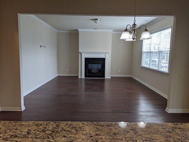 Building Photo - 1166 Alsace Dr