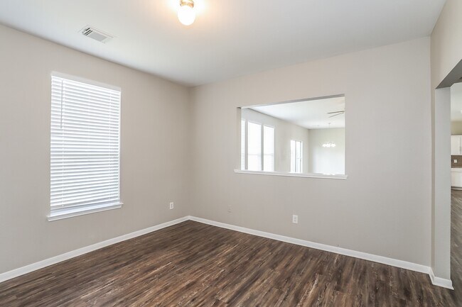 Building Photo - 16318 Autumn Leigh Dr
