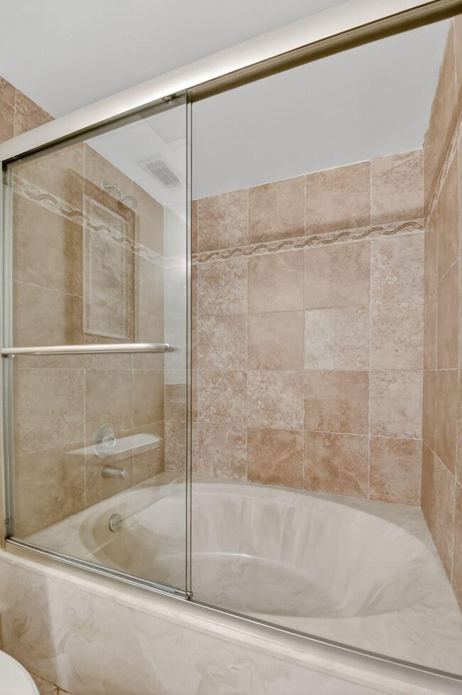 Building Photo - 14460 Strathmore Ln