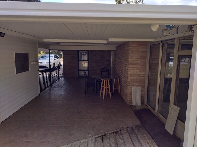 Patio - 1620 Landry Dr