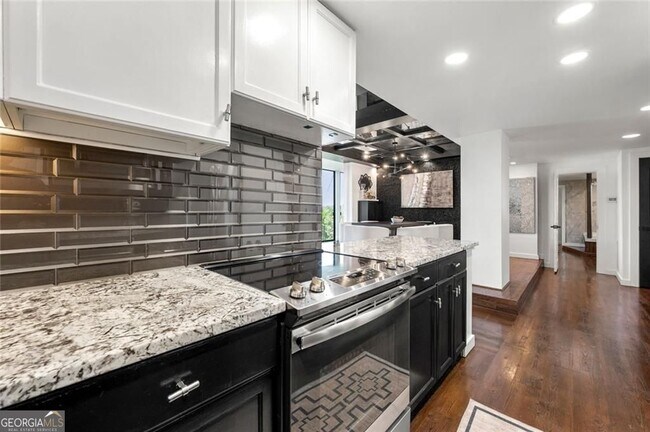 Building Photo - 130 26th St NW