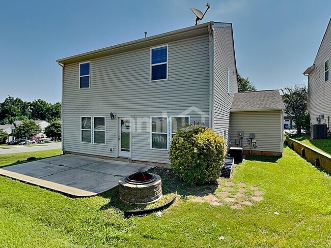 Building Photo - 116 Pickens Ln