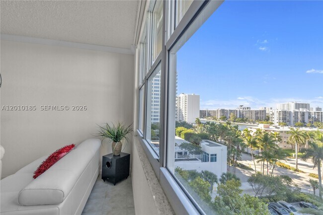 Building Photo - 2501 S Ocean Dr