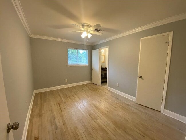 Building Photo - 4318 Weaver Rd