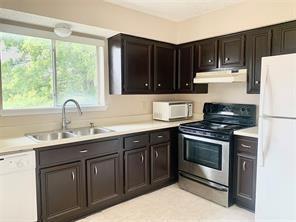 Building Photo - 12400 Overbrook Ln