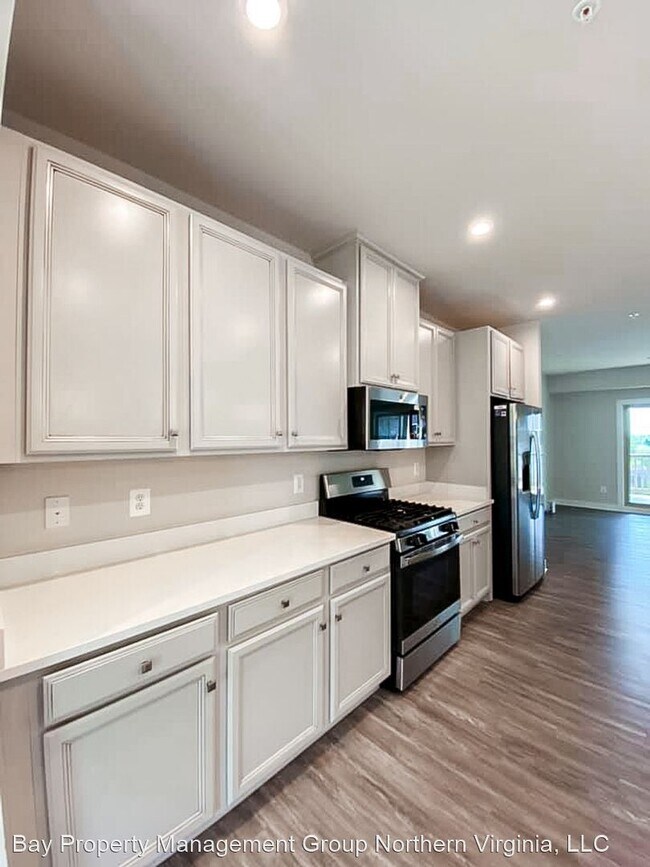 Building Photo - 3 br, 2.5 bath House - 24710 Pantzlaff Far...