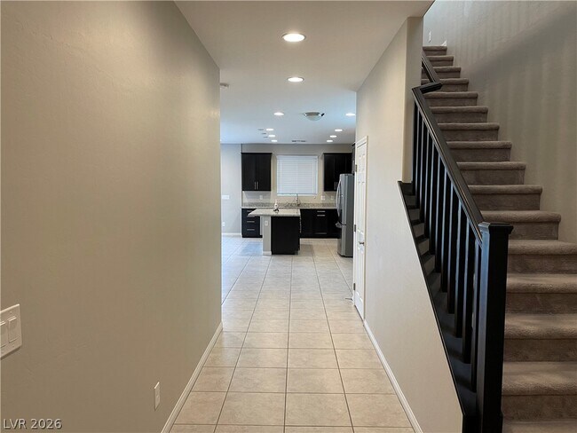 Building Photo - 9458 Isla Lee Ave