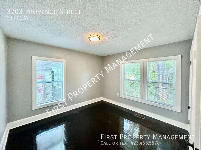 Building Photo - 3703 Provence St