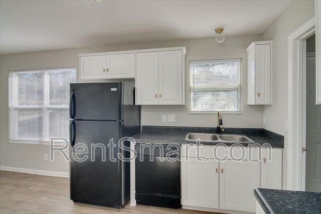 Building Photo - 3312 Cobblestone Ct