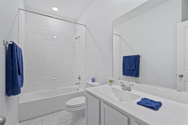 Building Photo - 249 Crystal Brook Dr