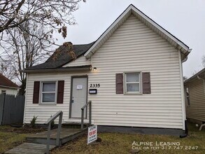 Building Photo - Short Commute to Downtown & Fountain Square!