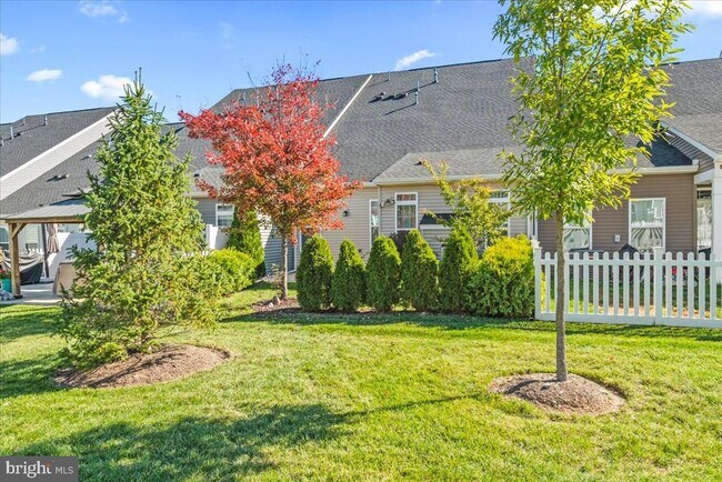 Building Photo - 5358 Red Mulberry Wy