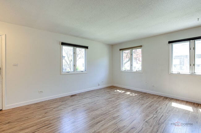 Building Photo - 808 Inverrary Ln