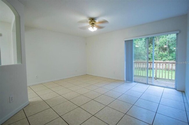 Building Photo - 718 Lyman St