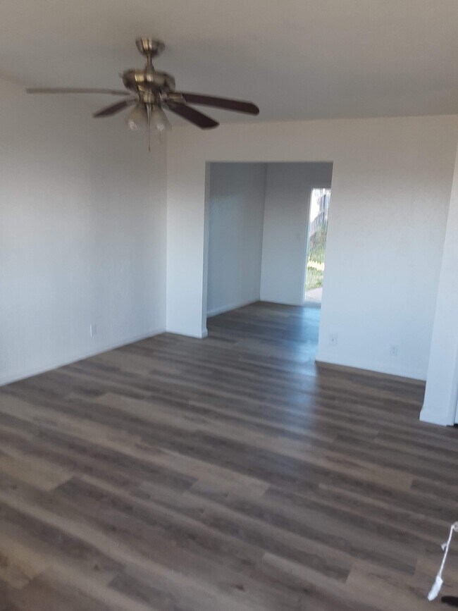 Building Photo - 750 Crosby Ln